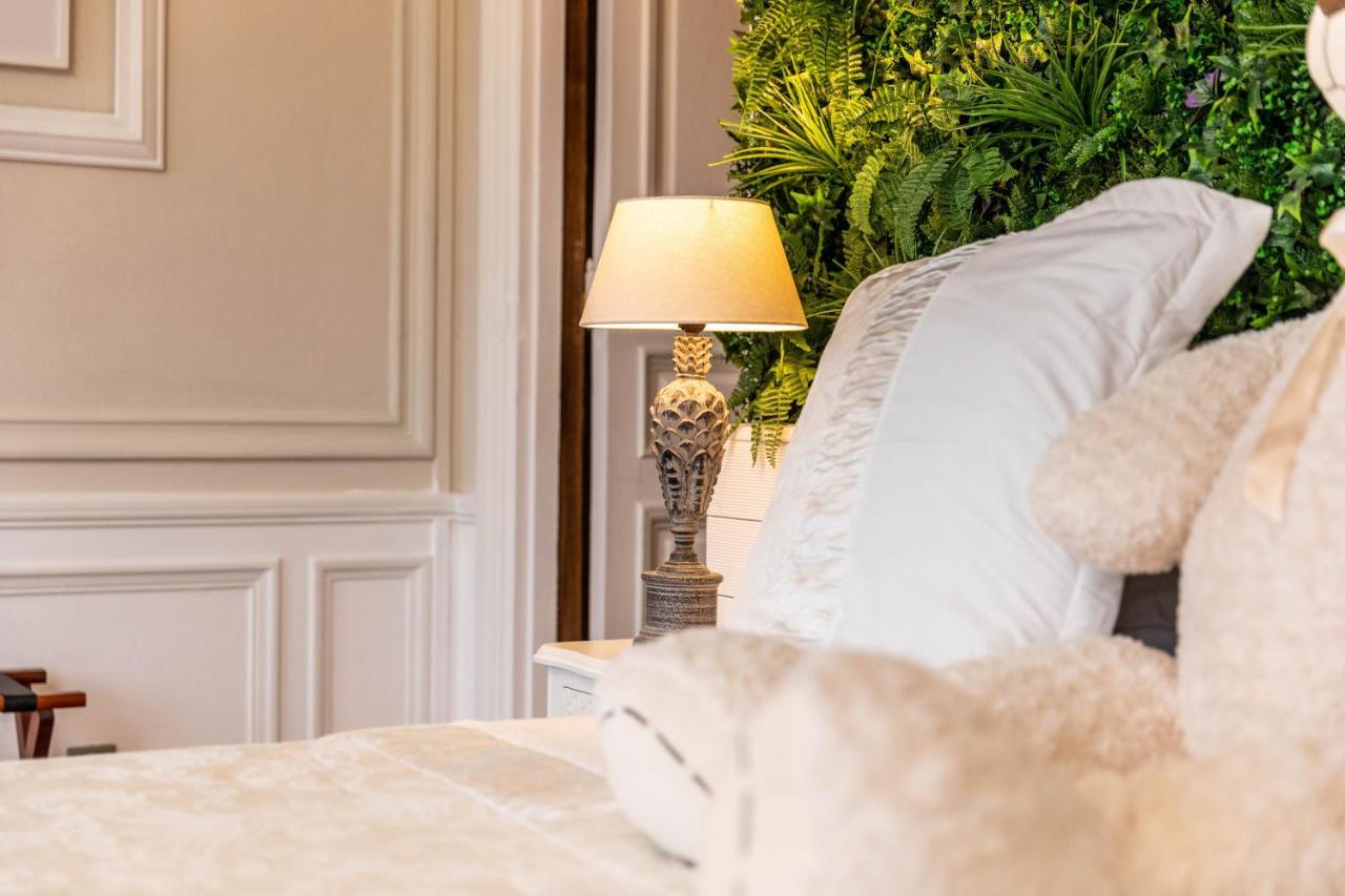 Hotel O Chateau Hayange Екстериор снимка